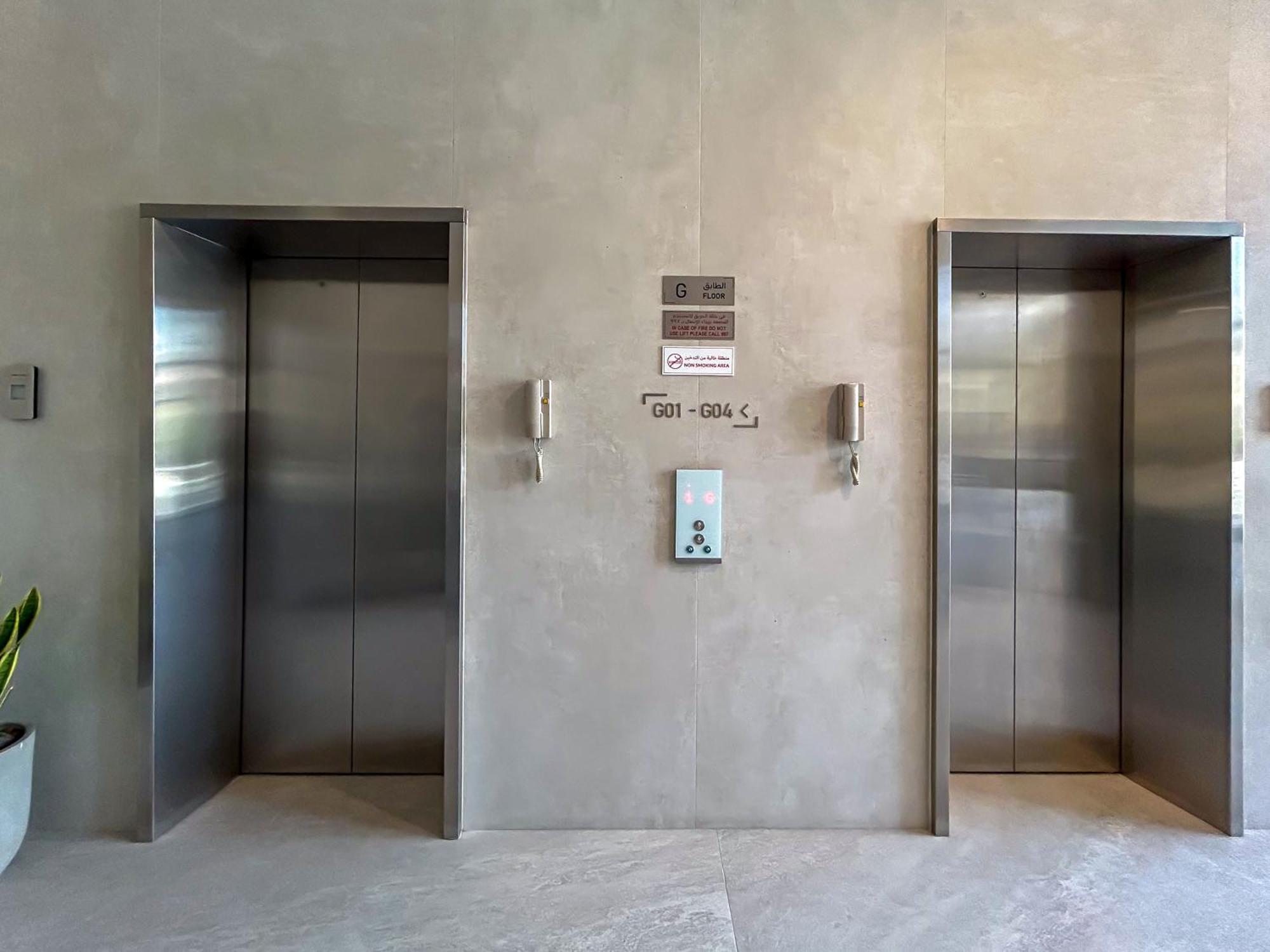 Elegant Jvc Luxury Amid Nature Apartment